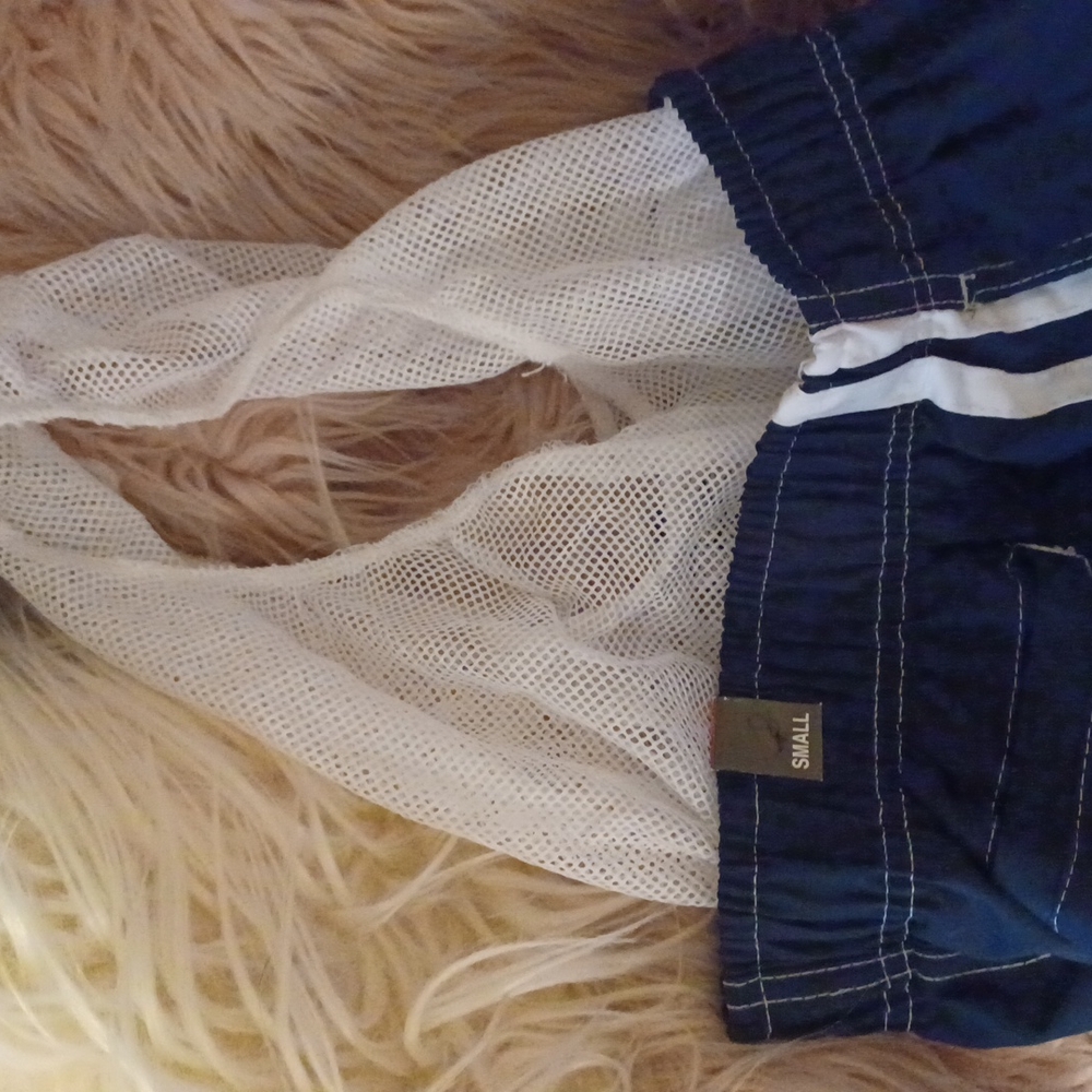 NWT MENS SWIM TRUNKS - Picture 4 of 5